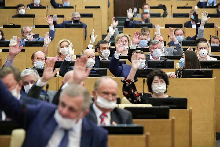 Кредит недоверия: почему мы склонны не верить государству и ставим под сомнение любые его решения