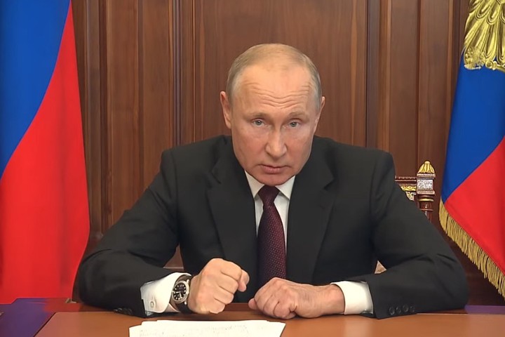 Владимир Путин призвал прекратить боевые действия в Нагорном Карабахе