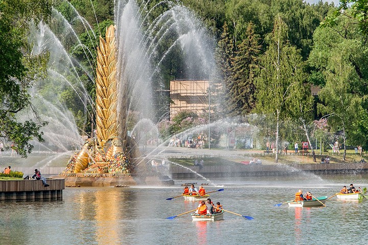 Столичные жители выберут самые красивые фонтаны Москвы