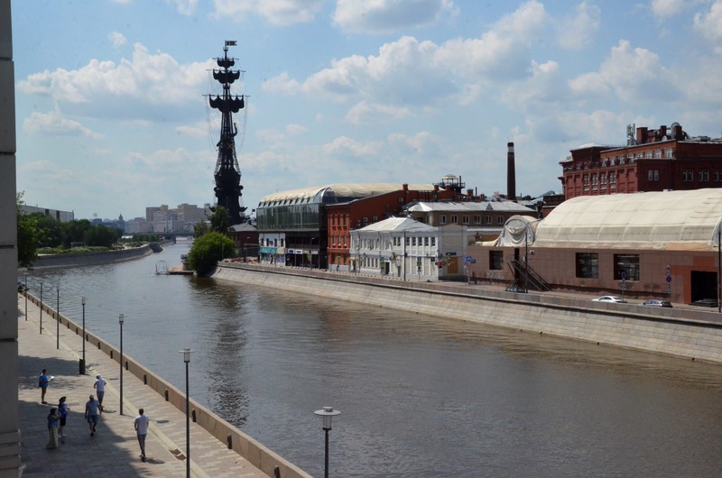 Ремонт набережной Москвы-реки завершат до конца октября