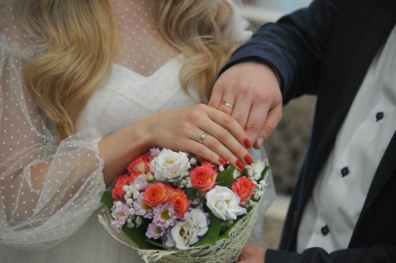 Московский ЗАГС назвал лучшие места для бракосочетания осенью