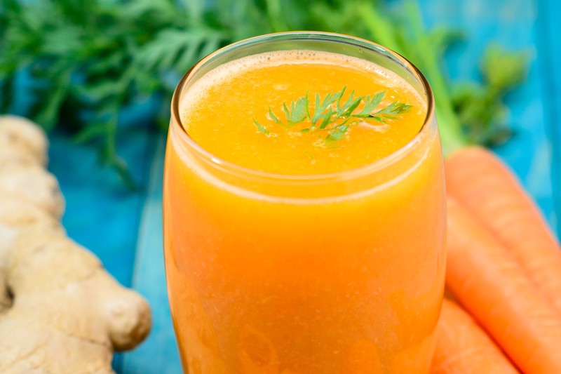 Ученые объяснили, каким образом морковный сок может продлить жизнь человека