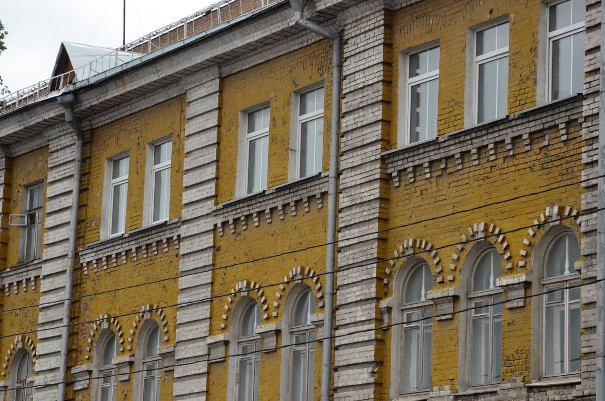 Исторические световые окна нашли реставраторы на Тверской улице в Москве