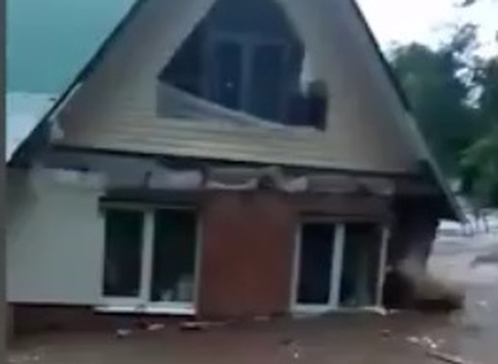 Режим чрезвычайной ситуации объявили в подмосковной Рузе