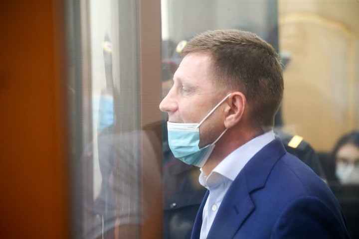За что сажают губернаторов