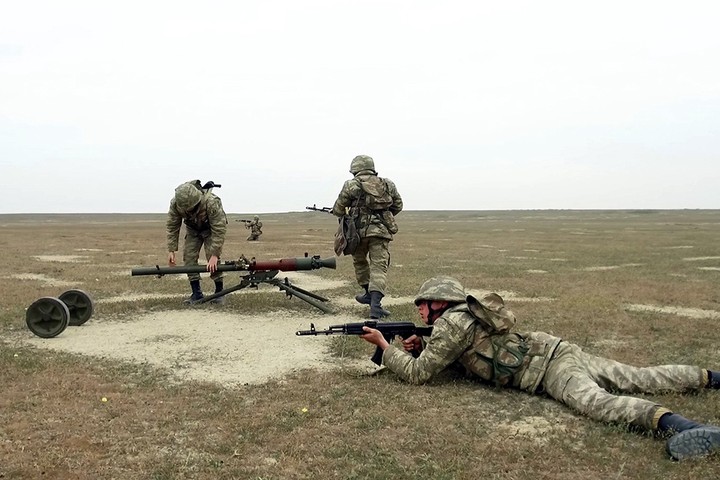 Азербайджан сообщил, что в Армении убито и ранено до 2,7 тысячи военных