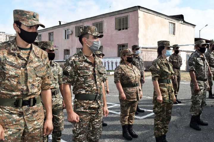 Баку и Ереван начали подготовку к возможному обмену пленными
