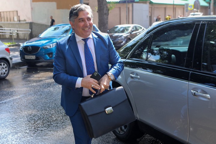 «Жертва чудовищного заговора»: как «народ» защищал Ефремова на слушании дела о пьяном ДТП