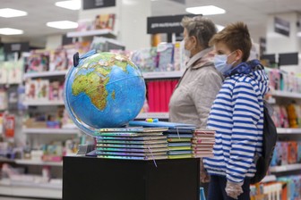 Число закрытых на карантин школ в России достигло 113