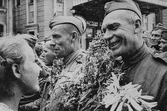 Более восьми тысяч артефактов времен войны передали москвичи в Главархив