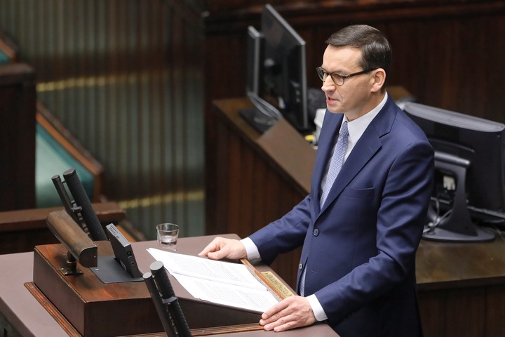 «Второй пакт Молотова — Риббентропа»: политологи назвали истинную причину ненависти Польши к РФ