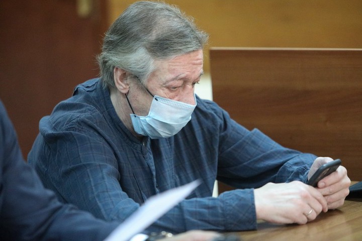 Не бей лежачего Ефремова
