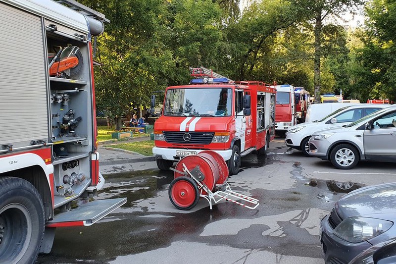 Более 1,6 тысячи человек эвакуировали в Рязанской области из-за пожара на военном складе
