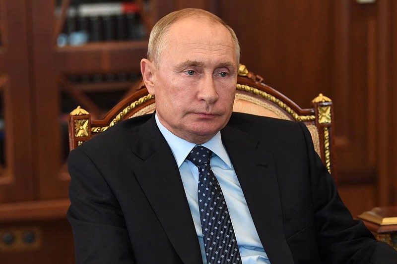 Путин примет участие в поднятии флага на ледоколе «Виктор Черномырдин»