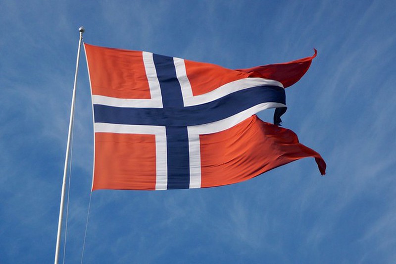 Власти Норвегии обяжут тестироваться на COVID-19 при въезде в страну