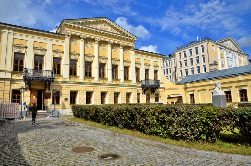 Библиотеку имени Пушкина в центре Москвы ждет капитальный ремонт