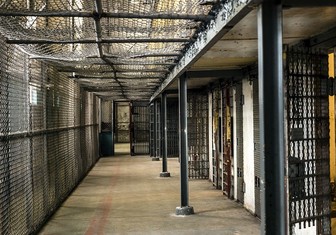 В ОНК раскрыли детали дела главврача больницы «Матросской тишины»