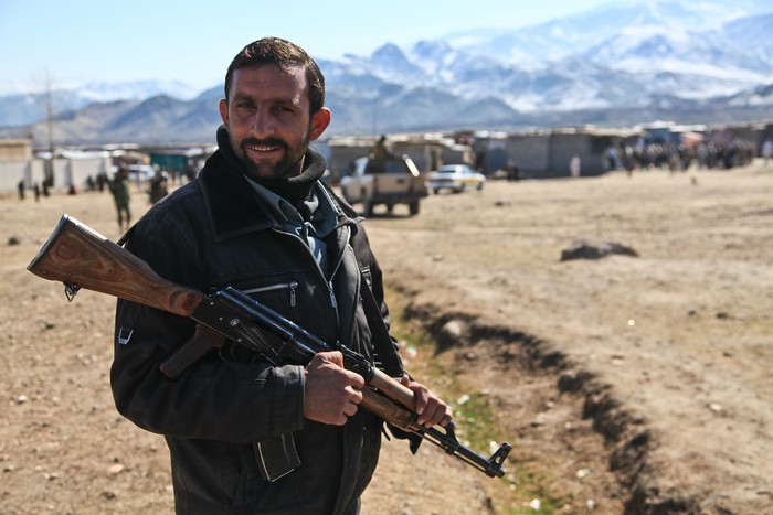 «Талибан»* захватил город в 50 километрах от столицы ...