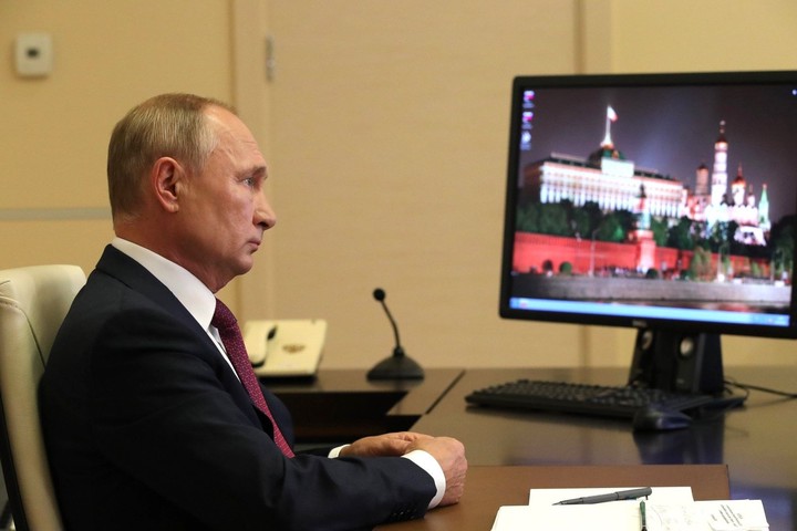 Путин отреагировал на критику ограничений на распространение информации в Сети