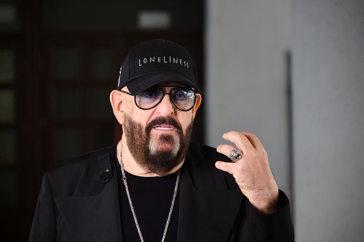 Шуфутинский рассказал, чем его раздражает песня Элджея