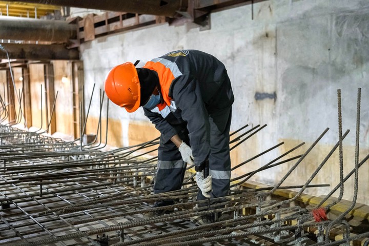 Рабочих на стройках Москвы будут проверять с помощью «умного» костюма