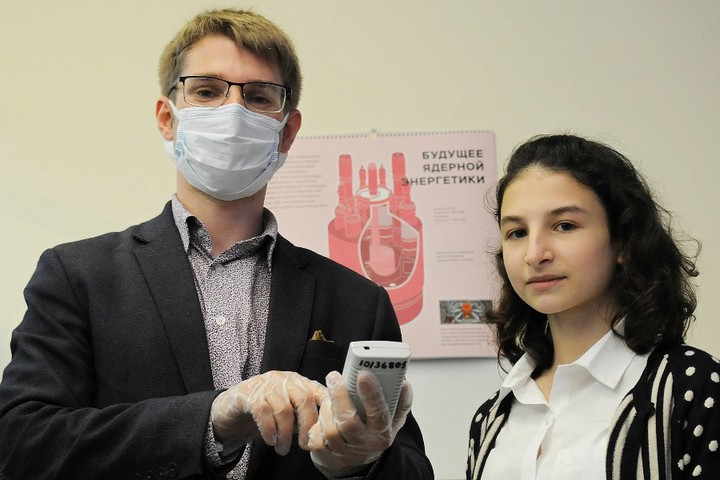 Опрос: Большинство родителей в РФ довольны общением с классным руководителем
