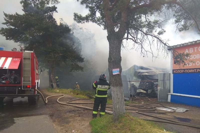 Пожар произошел на складе с бумагой в Химках