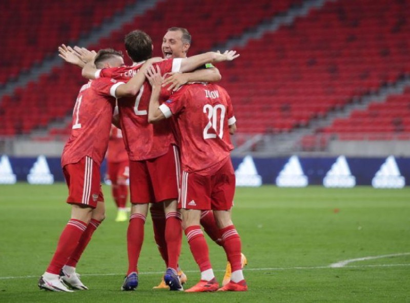 Сборная России по футболу обыграла Венгрию в Лиге наций