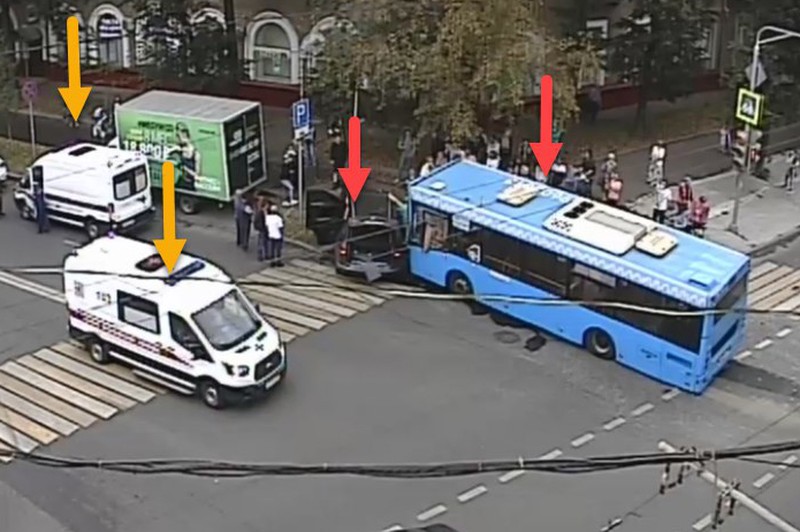 СМИ: Три человека пострадали в ДТП с автобусом и «легковушкой» на востоке Москвы 