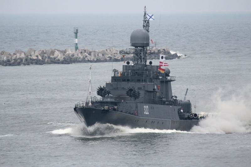 Названа причина ЧП с российским военным кораблем у берегов Дании