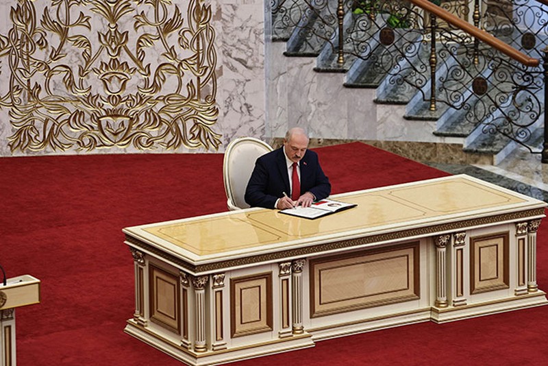 Евросоюз заявил о нелегитимности инаугурации Лукашенко