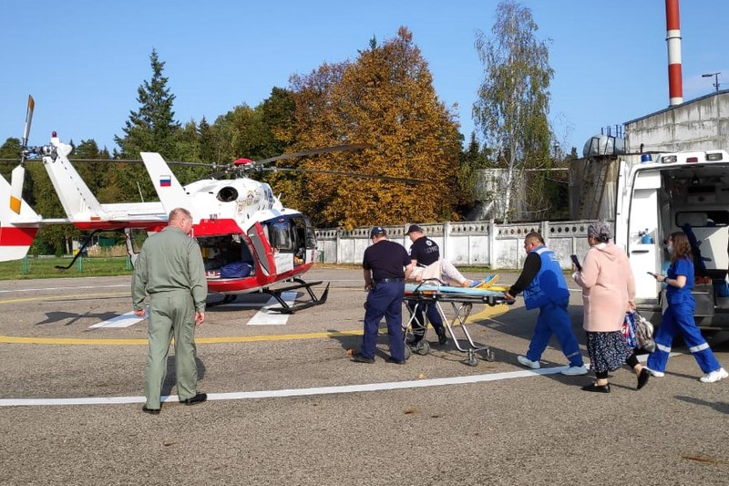 Санитарный вертолет МАЦ доставил из ТиНАО в больницу женщину с инфарктом