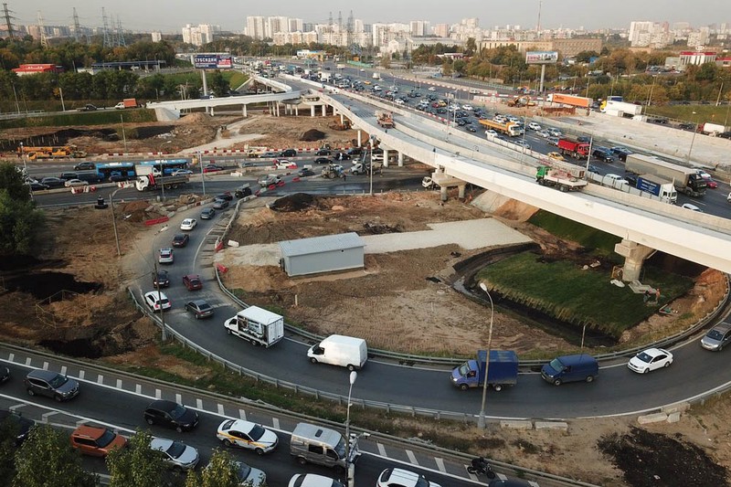 Монтаж пролетных строений завершился на развязке МКАД — Волоколамское шоссе