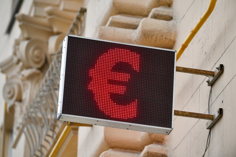 «Рубль выглядит более уязвимым»: как локдаун в Европе повлияет на курс евро