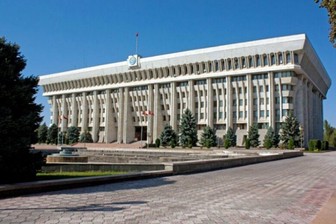 В Киргизии предложили лишить русский язык официального статуса