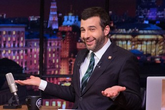 Ургант в шутку предложил Трампу стать экспертом на российском телевидении