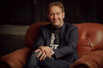 Александр Демидов рассказал, как врачи клиники покалечили его супругу