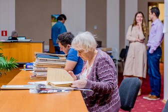 Центры госуслуг и Главархив подготовили выставку об истории отчеств и гербов