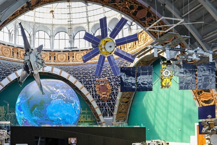 Всемирная неделя космоса пройдет на ВДНХ в начале октября