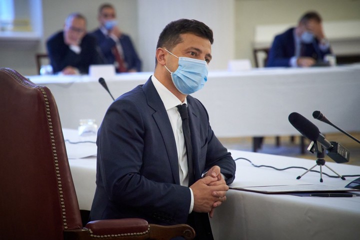 Названы два условия отставки Зеленского