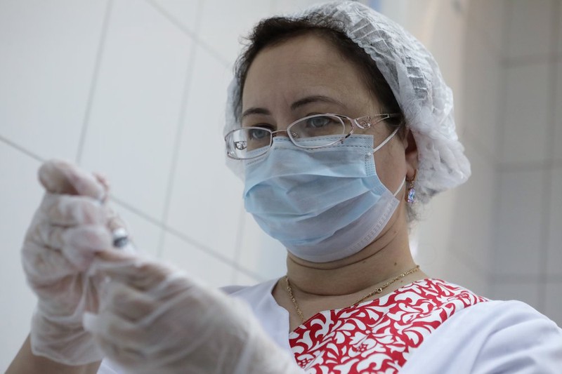 Терапевт Минздрава рассказала об испытаниях вакцины «Спутник V» на пожилых людях