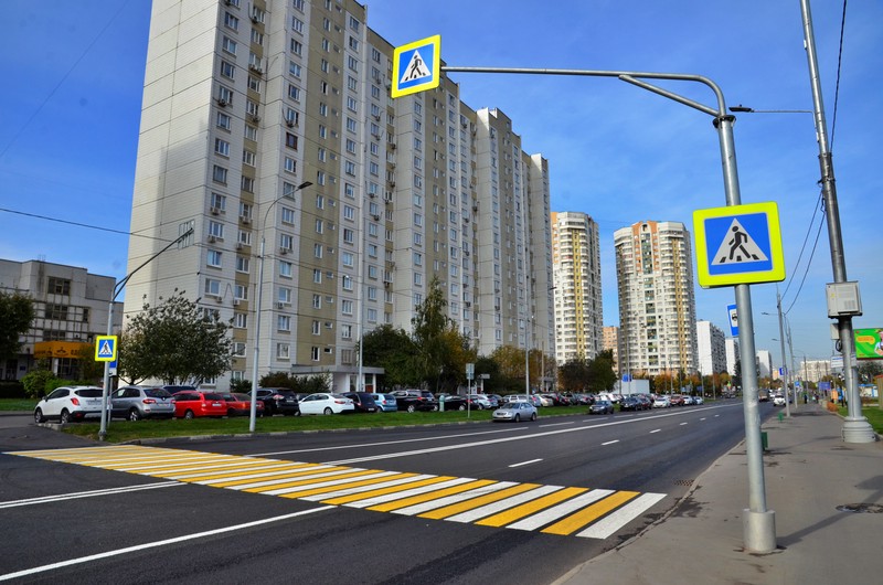 Благоустройство вылетной магистрали улучшит пешеходную инфраструктуру на юге Москвы