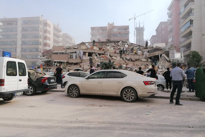 Число погибших при землетрясении в Турции выросло до 69