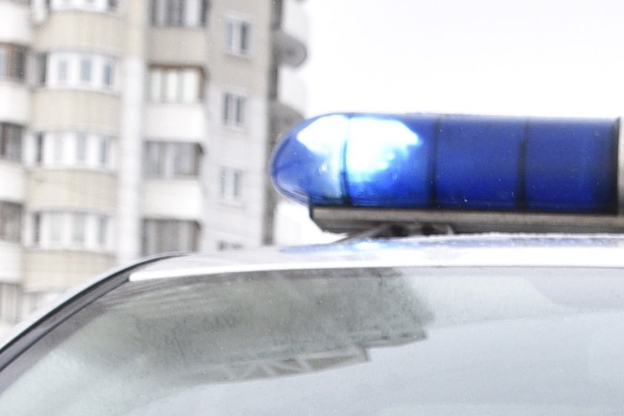 Полиция в Приморье задержала школьниц за осквернение мемориала