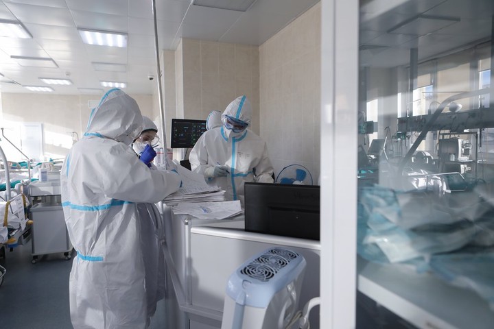 Еще 76 человек с коронавирусом умерли в Москве за сутки