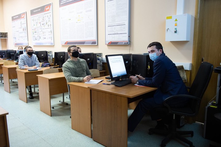 Почти 600 тысяч бюджетных мест получат российские вузы на 2022–2023 учебный год