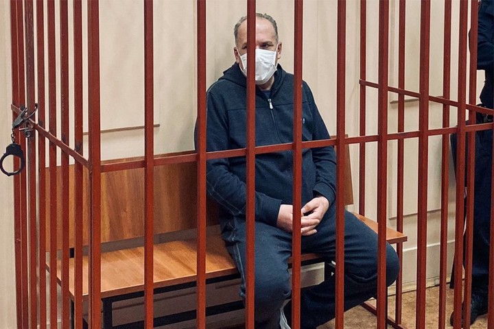 Суд продлил меру пресечения аудитору Счетной палаты Меню до 30 марта
