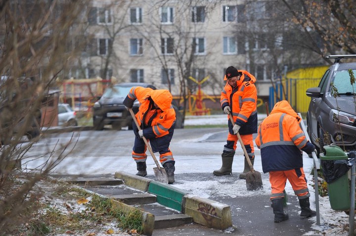 Борьба с подтоплением: куда пожаловаться на лужи в Москве