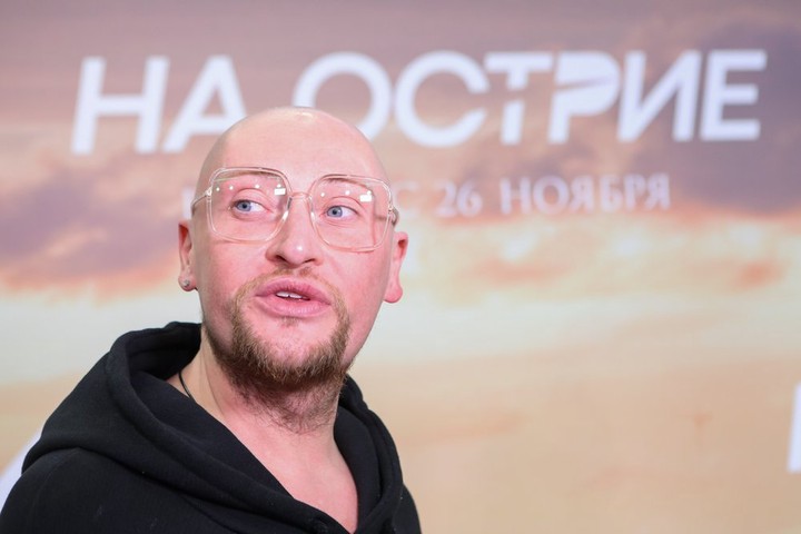«Сразу исчезают»: Шура рассказал, как общается с телефонными мошенниками
