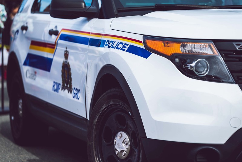 Полиция оценила причастность мужчины с мечом в Квебеке к террористам